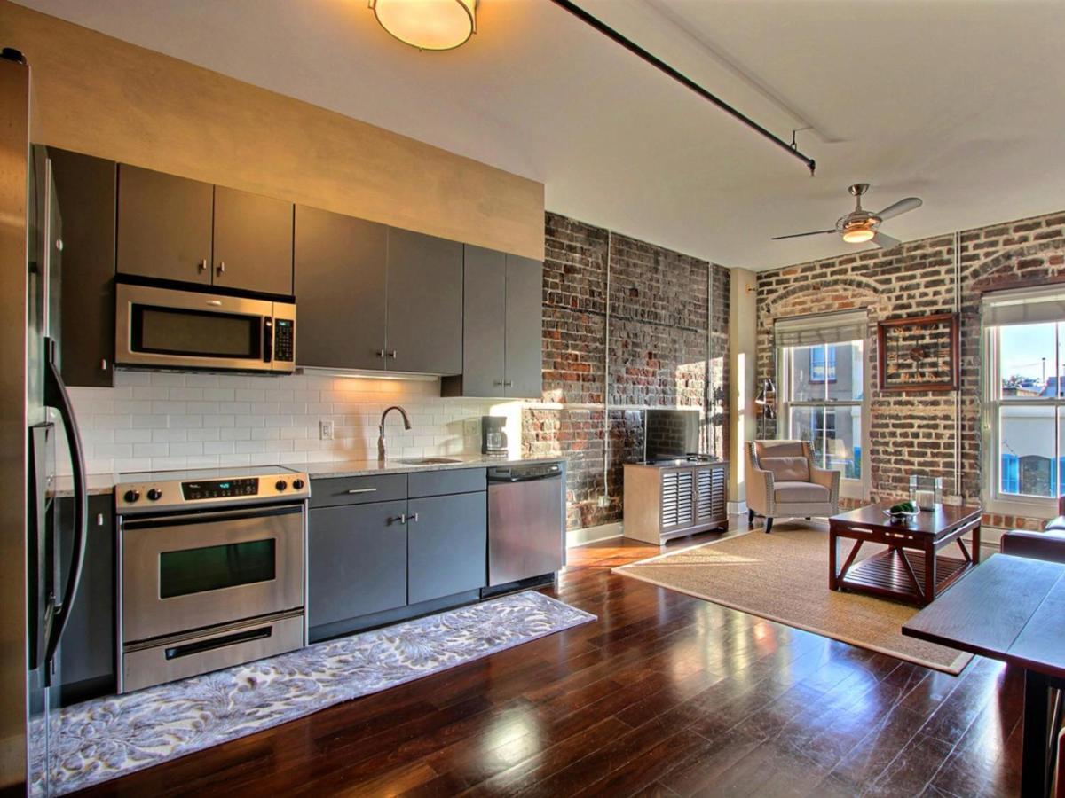 Soho Suite Савана Екстериор снимка