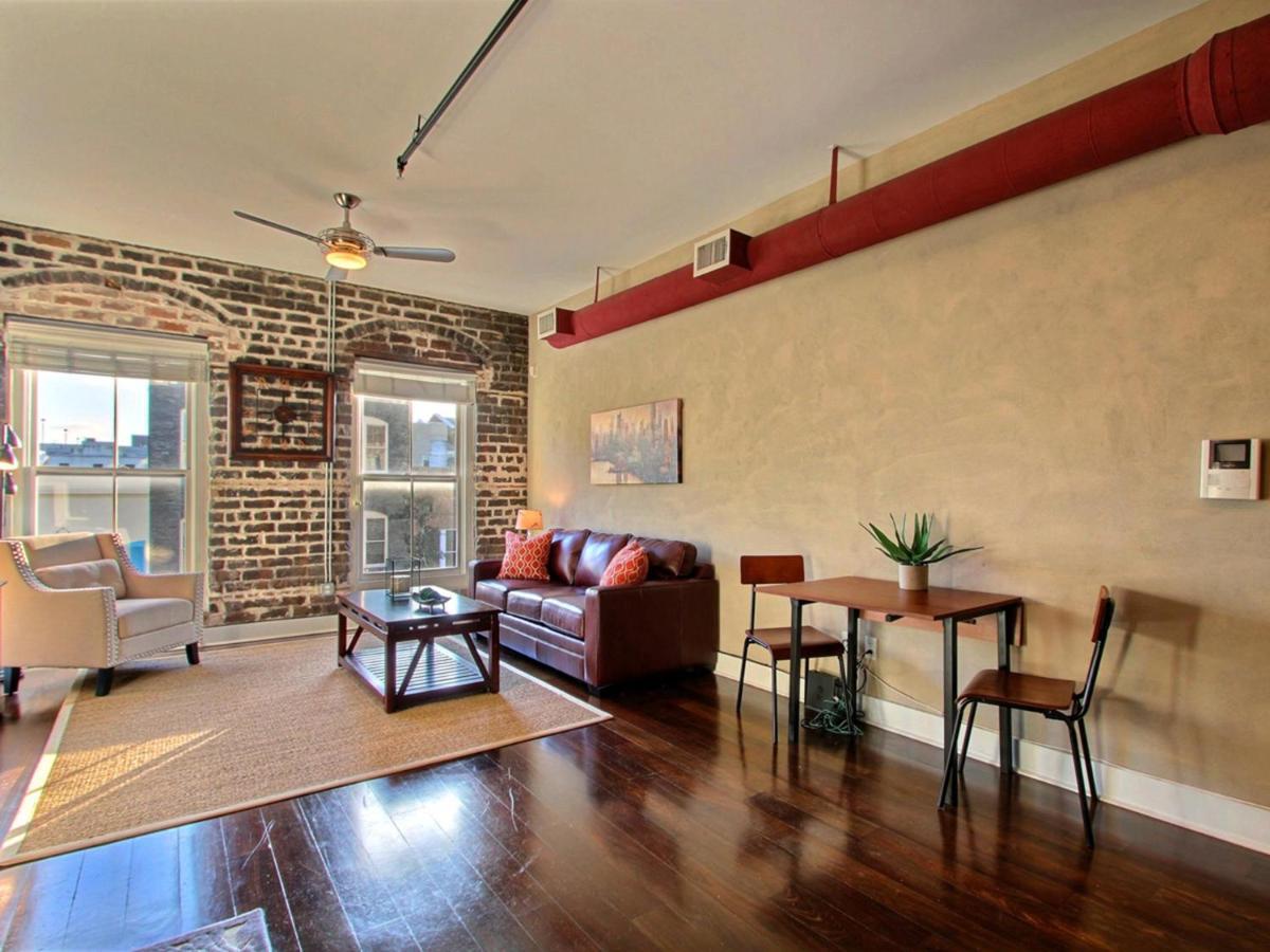 Soho Suite Савана Екстериор снимка