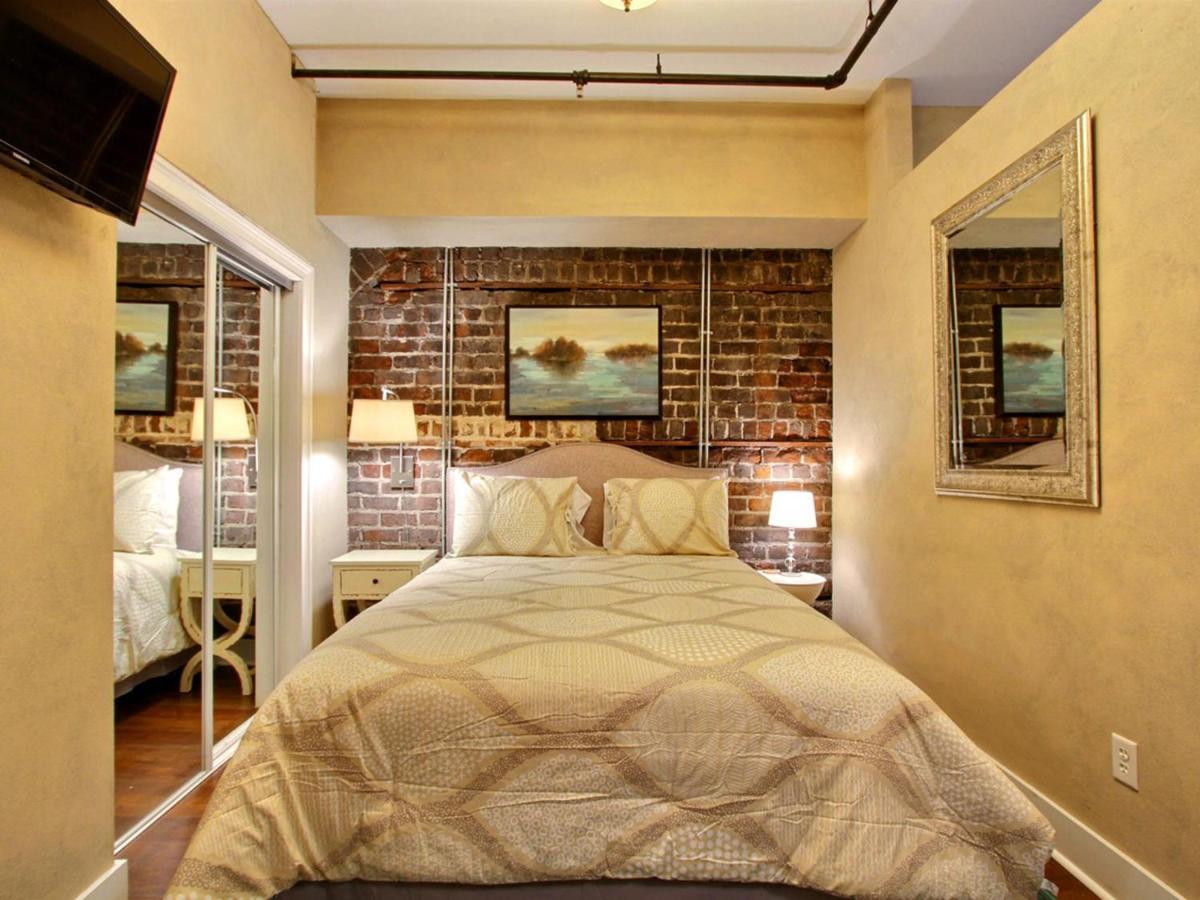 Soho Suite Савана Екстериор снимка