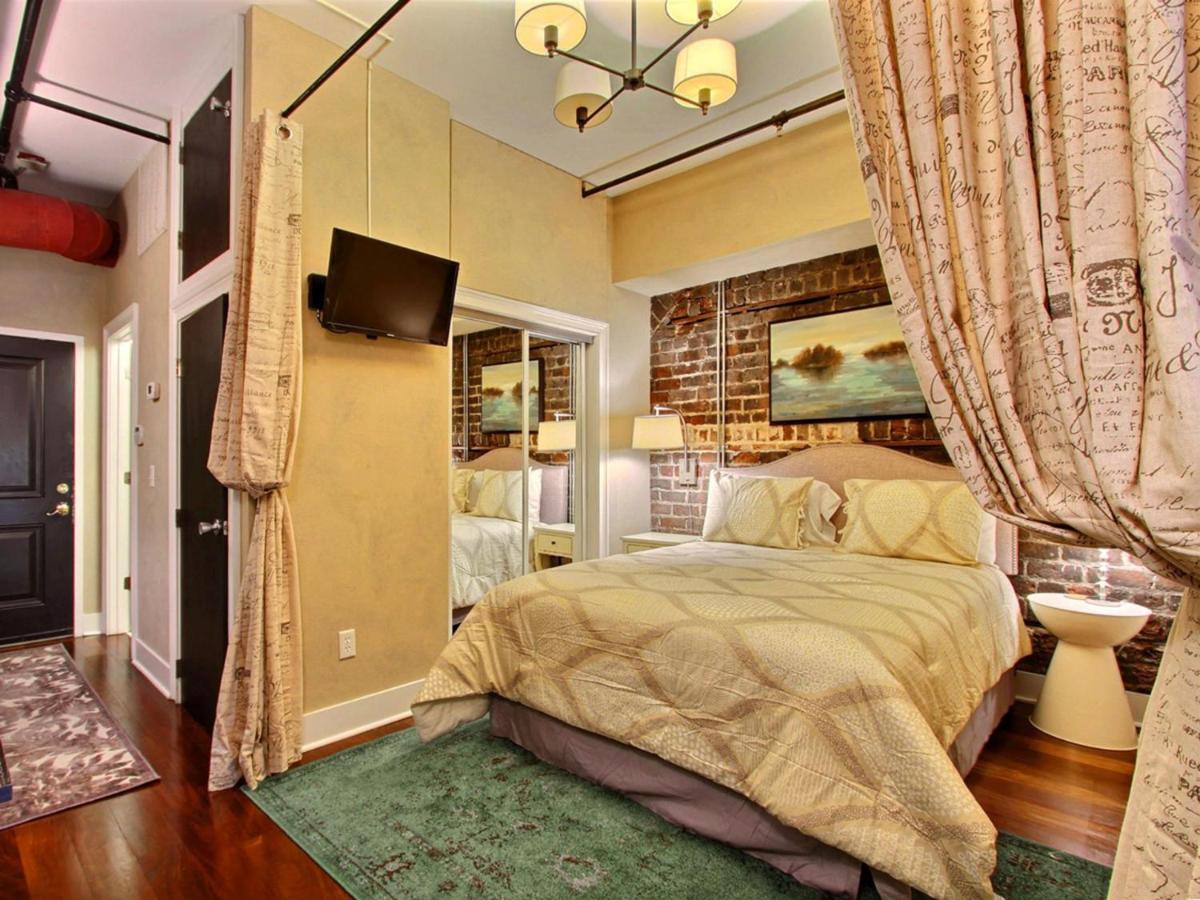 Soho Suite Савана Екстериор снимка